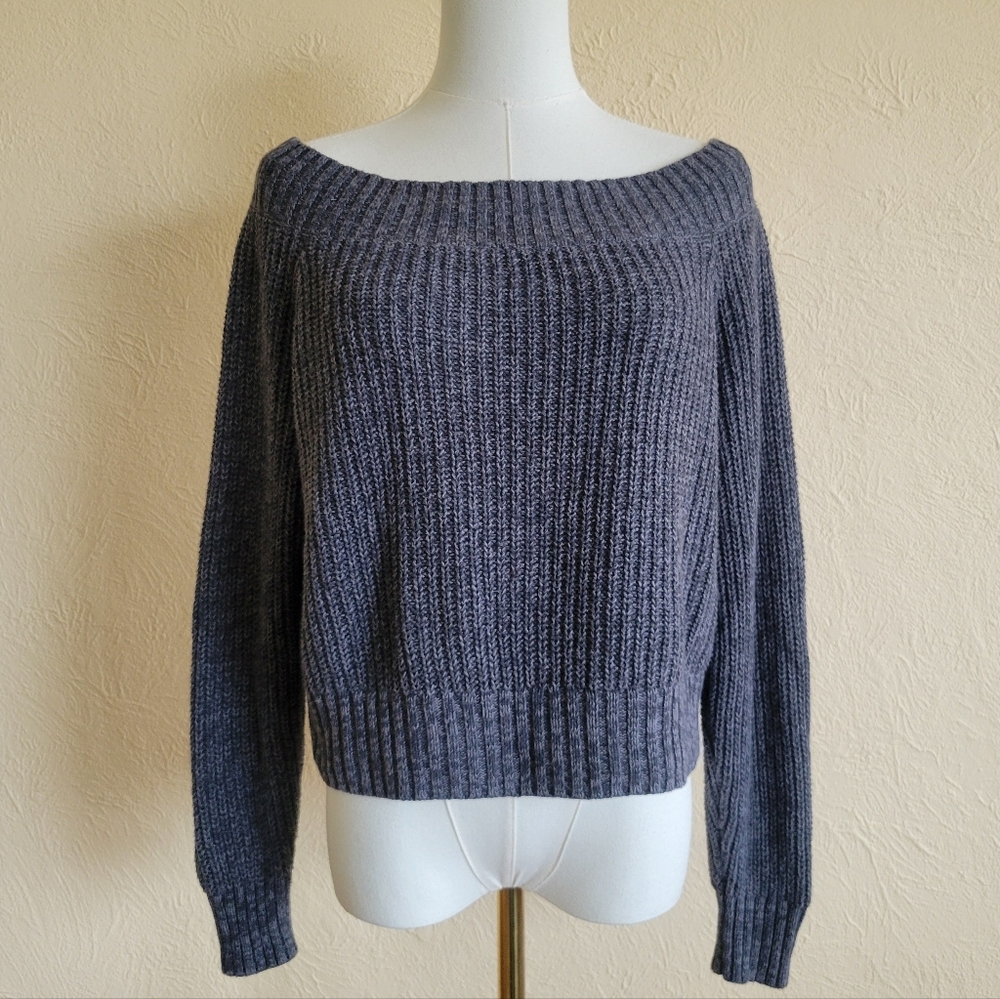 Hollister | Gray Off-Shoulder Sweater